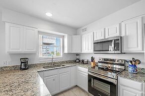 For Fox Sake With Pool