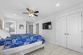 For Fox Sake With Pool