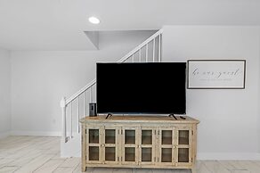 For Fox Sake With Pool