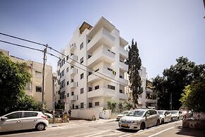 Tel Aviv Garden Oasis by Sea N' Rent