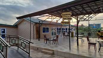 Crislord Palace Hotel