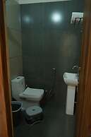 Maharaja Hotel and Restaurant