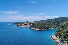 RR Losinj Harbour View Apartment
