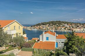 RR Losinj Harbour View Apartment