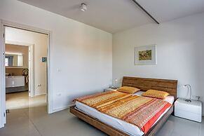 RR Losinj Harbour View Apartment