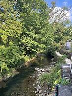 2 Bedrooms, Overlooking Little Petherick Creek