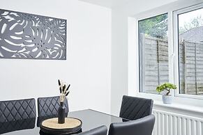 Stunning 3-bed House in Central Milton Keynes