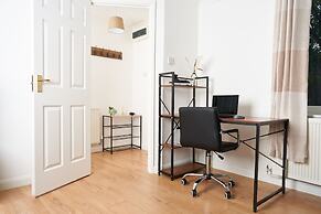 Stunning 3-bed House in Central Milton Keynes