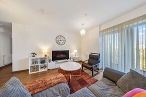 2-bed Flat, Sleeps 4 - Parking & Wheelchair Access