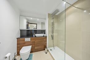 2-bed Flat, Sleeps 4 - Parking & Wheelchair Access