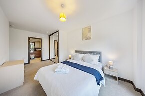 2-bed Flat, Sleeps 4 - Parking & Wheelchair Access