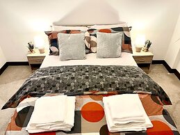 Lovely Flat With Free Parking & Wheelchair Access