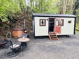 Torrent Walk Glamping