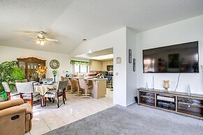 3 Mi to Downtown Palm Springs: Mountain-view Home!