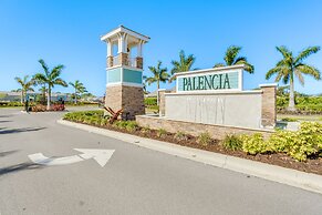 Coastal Venice Villa w/ Patio & Resort Amenities!