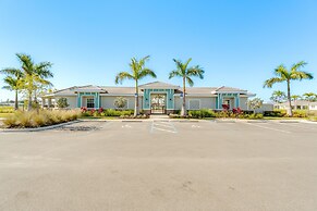 Coastal Venice Villa w/ Patio & Resort Amenities!