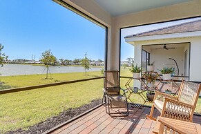 Coastal Venice Villa w/ Patio & Resort Amenities!