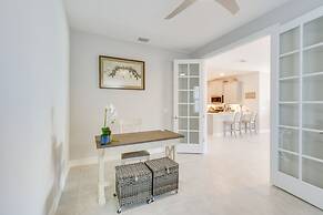 Coastal Venice Villa w/ Patio & Resort Amenities!