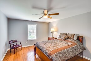 Louisville Retreat w/ Deck ~ 11 Mi to Downtown!