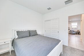 Maricopa Home w/ Putting Green & Covered Patio!