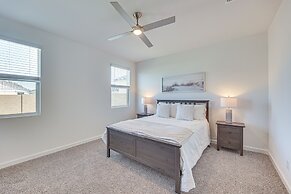 Maricopa Home w/ Putting Green & Covered Patio!