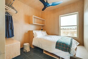 Riverfront Montana Retreat - Deck, Fire Pit & Pond