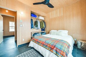 Riverfront Montana Retreat - Deck, Fire Pit & Pond