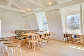 Riverfront Montana Retreat - Deck, Fire Pit & Pond