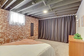 Family-friendly Lincoln Home w/ Sandbox & Grill!