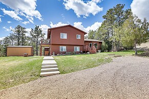 Scenic & Serene Rapid City Getaway on 1 1/2 Acres!