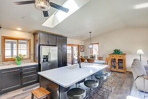 Scenic & Serene Rapid City Getaway on 1 1/2 Acres!