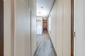 Remote Texas Group Retreat w/ Free Wifi!