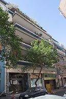 Modern 2 Bd Kipseli Hideaway Patio Apt