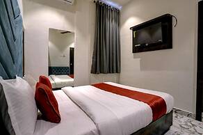 Hotel Golden Palace Residency