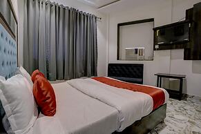 Hotel Golden Palace Residency