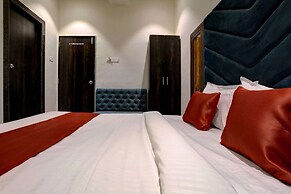 Hotel Golden Palace Residency