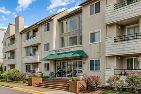 Neptune s Nook 5 min From Oceanfront w Pool