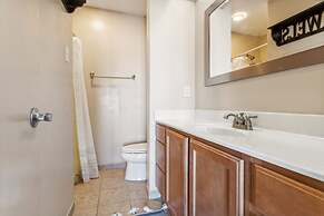 Neptune s Nook 5 min From Oceanfront w Pool