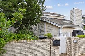 Oasis Steps From Beach Outdoor Shower and Dining