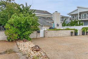 Oasis Steps From Beach Outdoor Shower and Dining