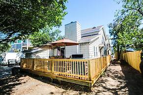 Oasis Steps From Beach Outdoor Shower and Dining