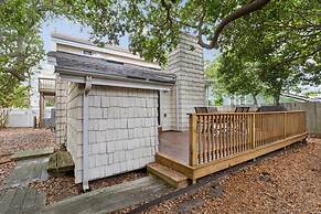 Oasis Steps From Beach Outdoor Shower and Dining