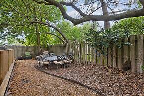 Oasis Steps From Beach Outdoor Shower and Dining