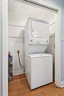 Oasis Steps From Beach Outdoor Shower and Dining