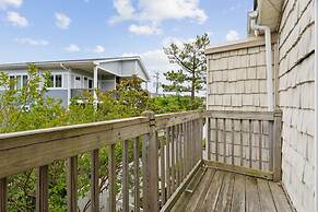 Oasis Steps From Beach Outdoor Shower and Dining