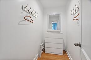 Oasis Steps From Beach Outdoor Shower and Dining