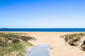 Oasis Steps From Beach Outdoor Shower and Dining
