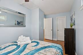 Oasis Steps From Beach Outdoor Shower and Dining