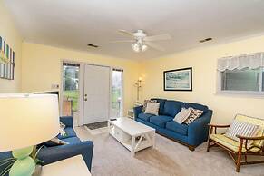 Sandpiper s Perch 1 4 Mile From Beach With Pool