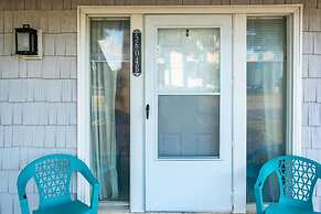 Sandpiper s Perch 1 4 Mile From Beach With Pool